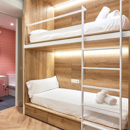 Weflating Boutique Hostel バルセロナ エクステリア 写真