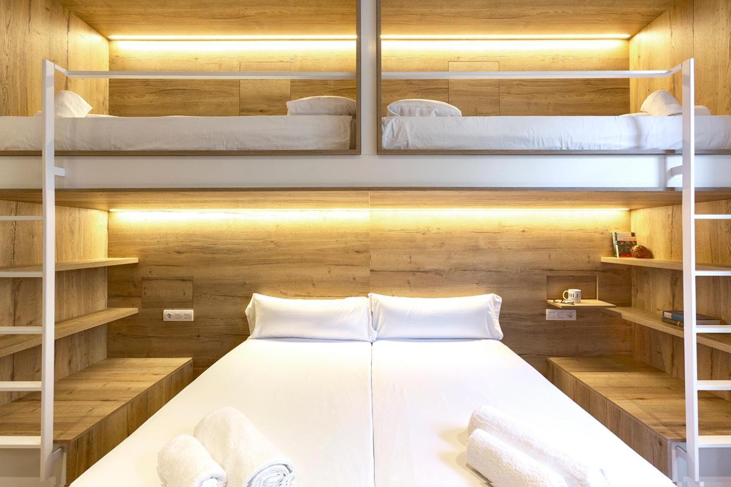 Weflating Boutique Hostel バルセロナ エクステリア 写真