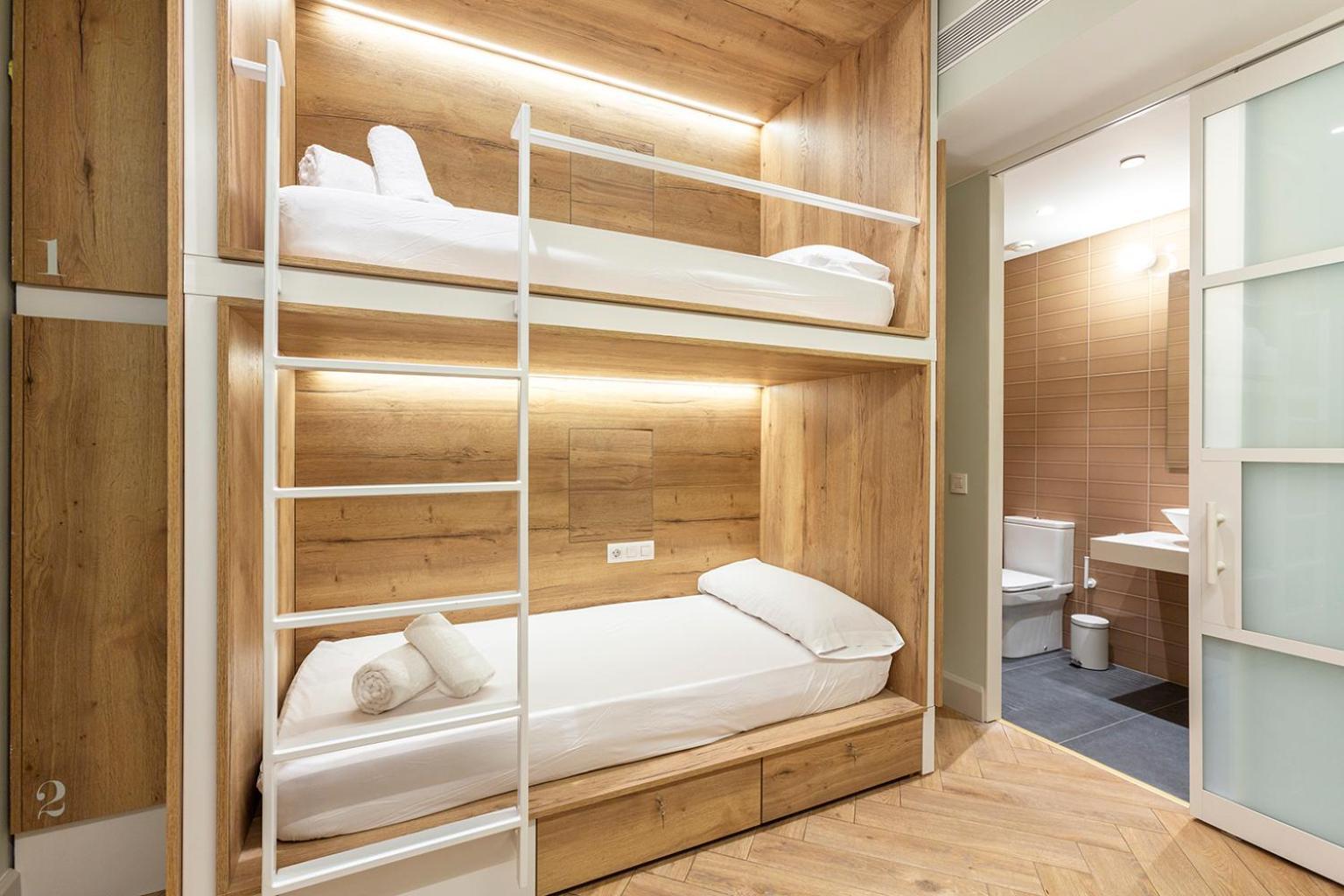 Weflating Boutique Hostel バルセロナ エクステリア 写真